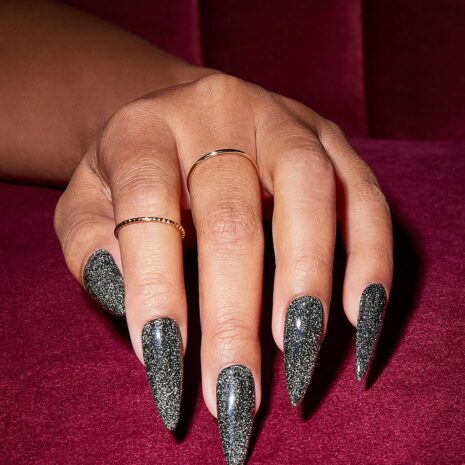 Last Night - Members Only Collection - www.maniqo.nl Last Night Gelpolish black glitter kerst winter collectie The GelBottle Maniqo zwolle webshop