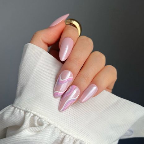 Lecenté Chrome Powder Iced-Donut-Katie-Hand-2-1