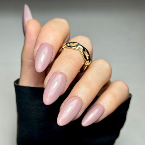 Muted-Mauve-Gel-Polish-Kirsty