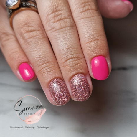 Model Seranora Beauty